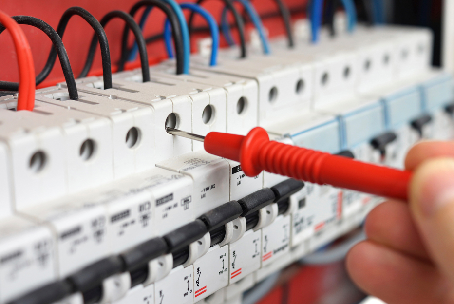 Las ventajas de recurrir a un electricista profesional
